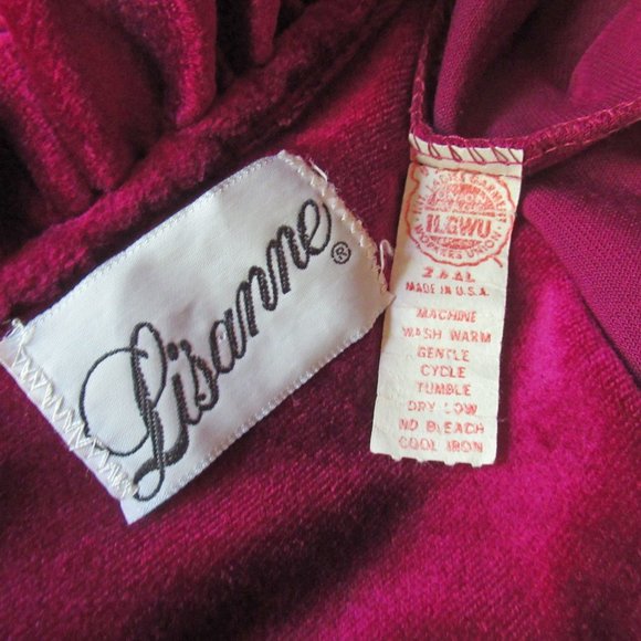 Sz MED Lisanne Robe, Full length zip front robe, Raspberry pink polyester/nylon - Picture 14 of 14